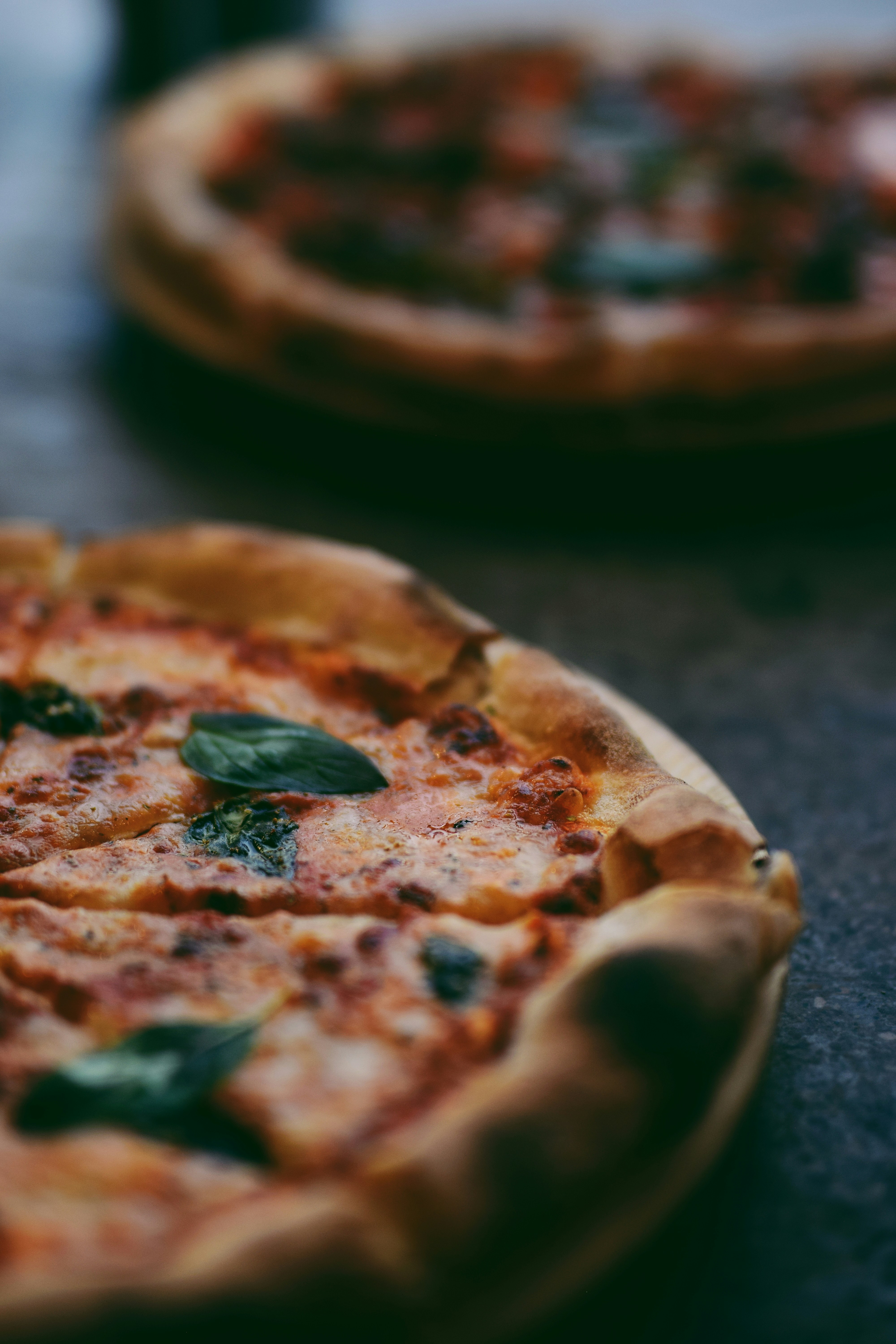 Pizzakészítés a La Pici Itália konyhájában